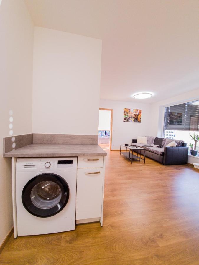 Modern Flat With Large Terrace Apartment Hradec Kralove Exterior photo